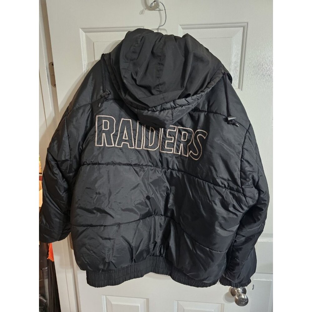 Vintage Pro Player Oakland Raiders Puffer Jacket XL Black Archival Gorpcore Rare - Picture 3 of 12